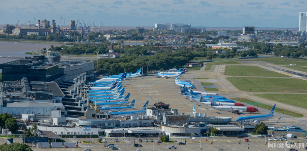 aviones-en-tierra-en-aeroparque___gcZMTrQZH_1256x620__1 aviones-en-tierra-en-aeroparque___gcZMTrQZH_1256x620__1