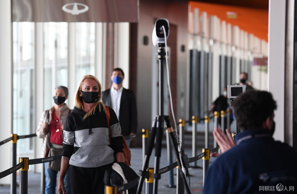 4b58c2c2-144f-4915-8180-5dacdaa87d7a 4b58c2c2-144f-4915-8180-5dacdaa87d7a