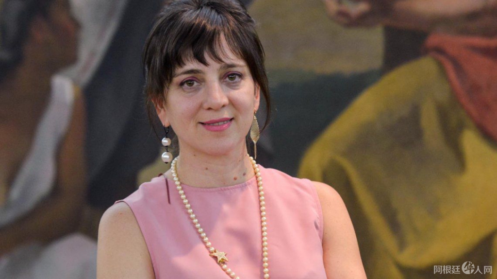 mercedes-dalessandro mercedes-dalessandro