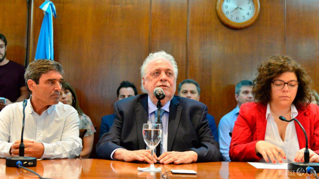 gines-anuncia-el-primer-caso-coronavirus