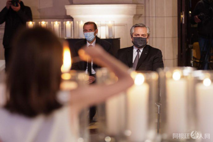 alberto-fernandez-homenaje-victimas-coronavirusjpeg