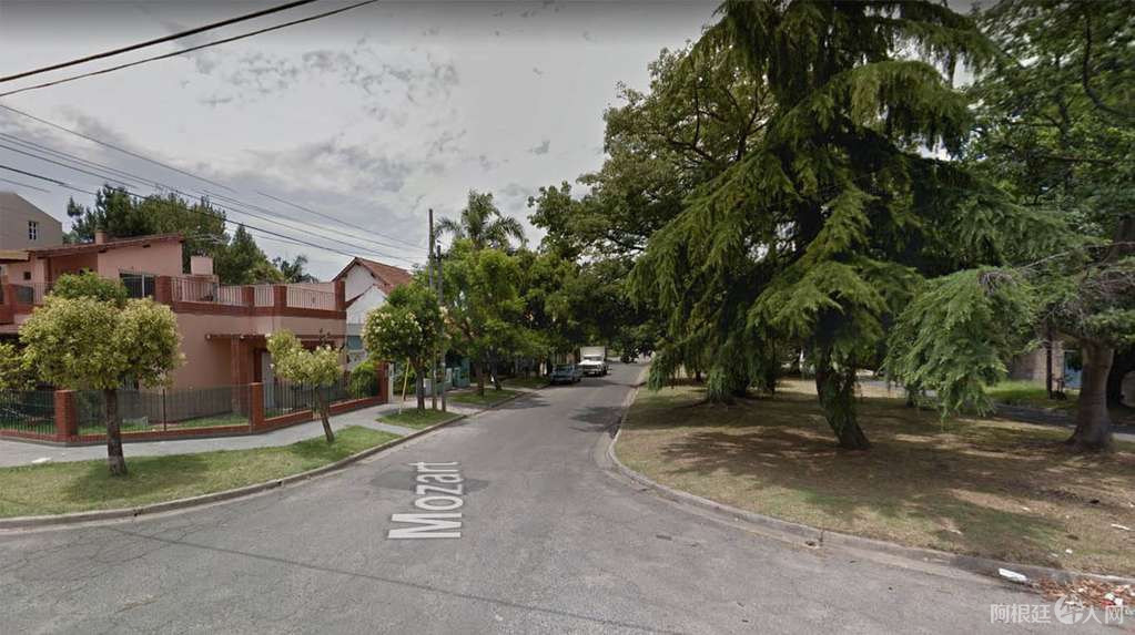 DMTTFINAR5DDBH7IHETS4LUDCY