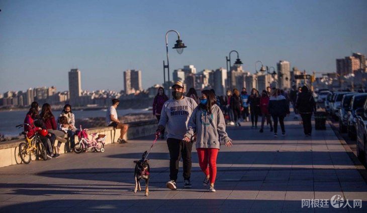 costa-atlantica-barbijo