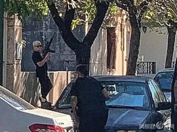 hombre-armado-rafaela