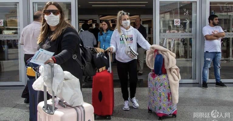 7CB5FFF0-5C1C-4155-BBD0-4A5A3856959B