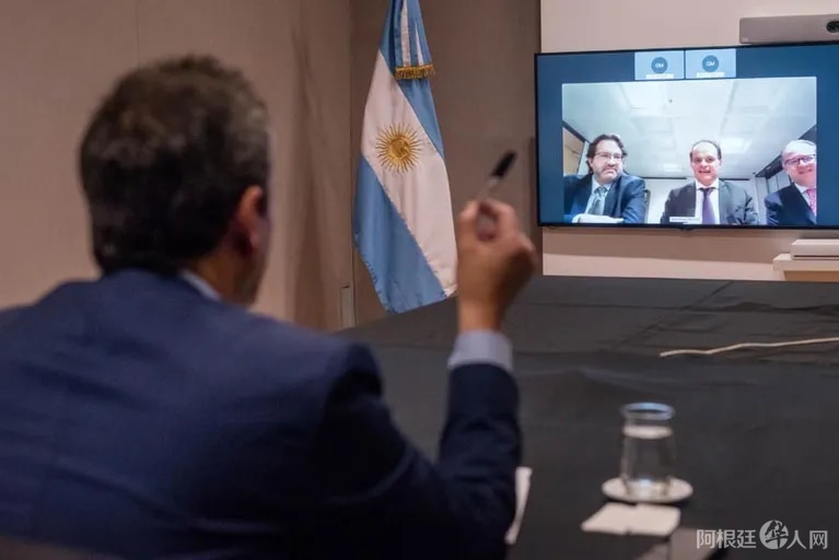 APEFQVVOQFCHLFL7EGUT2AWQYY