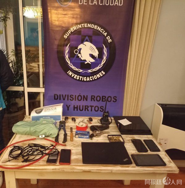 los-33-orientales-4jpg los-33-orientales-4jpg