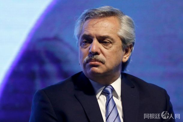 alberto-fernandezjpg-4