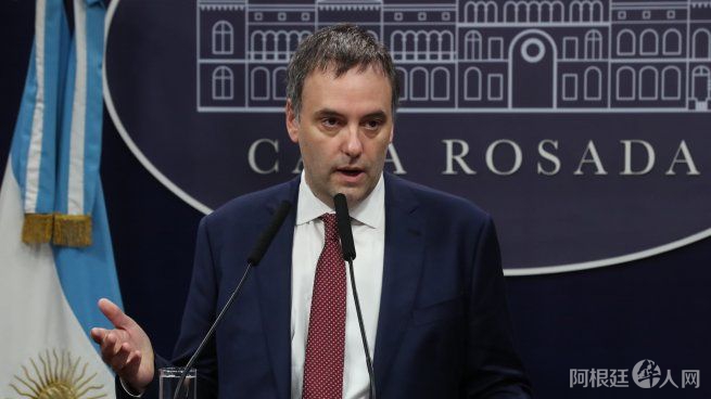 manuel-adorni manuel-adorni