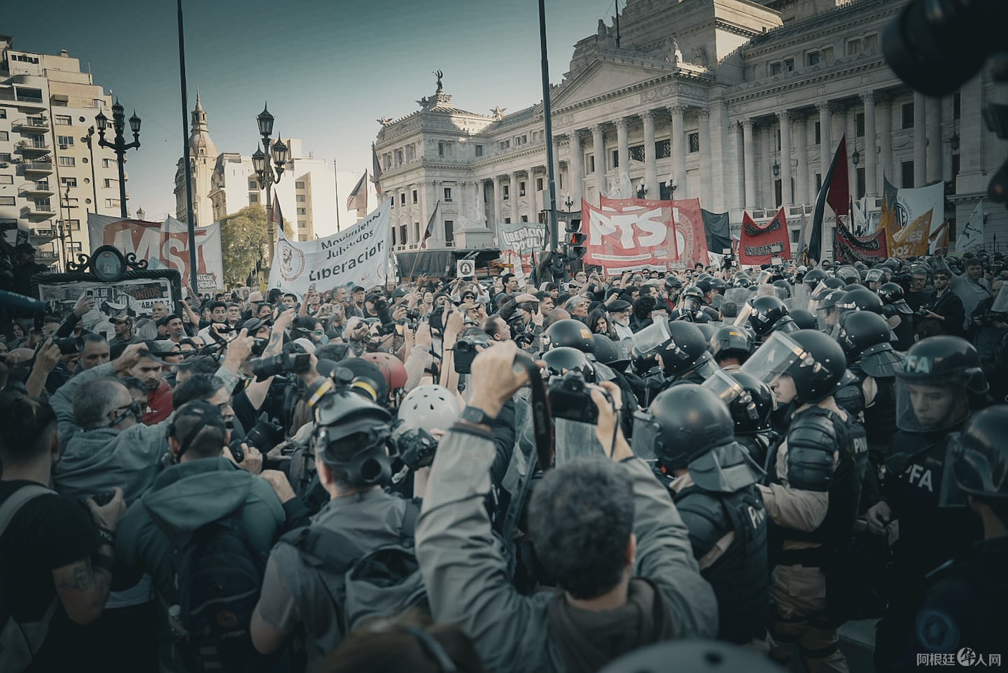 https---thumbs https---thumbs