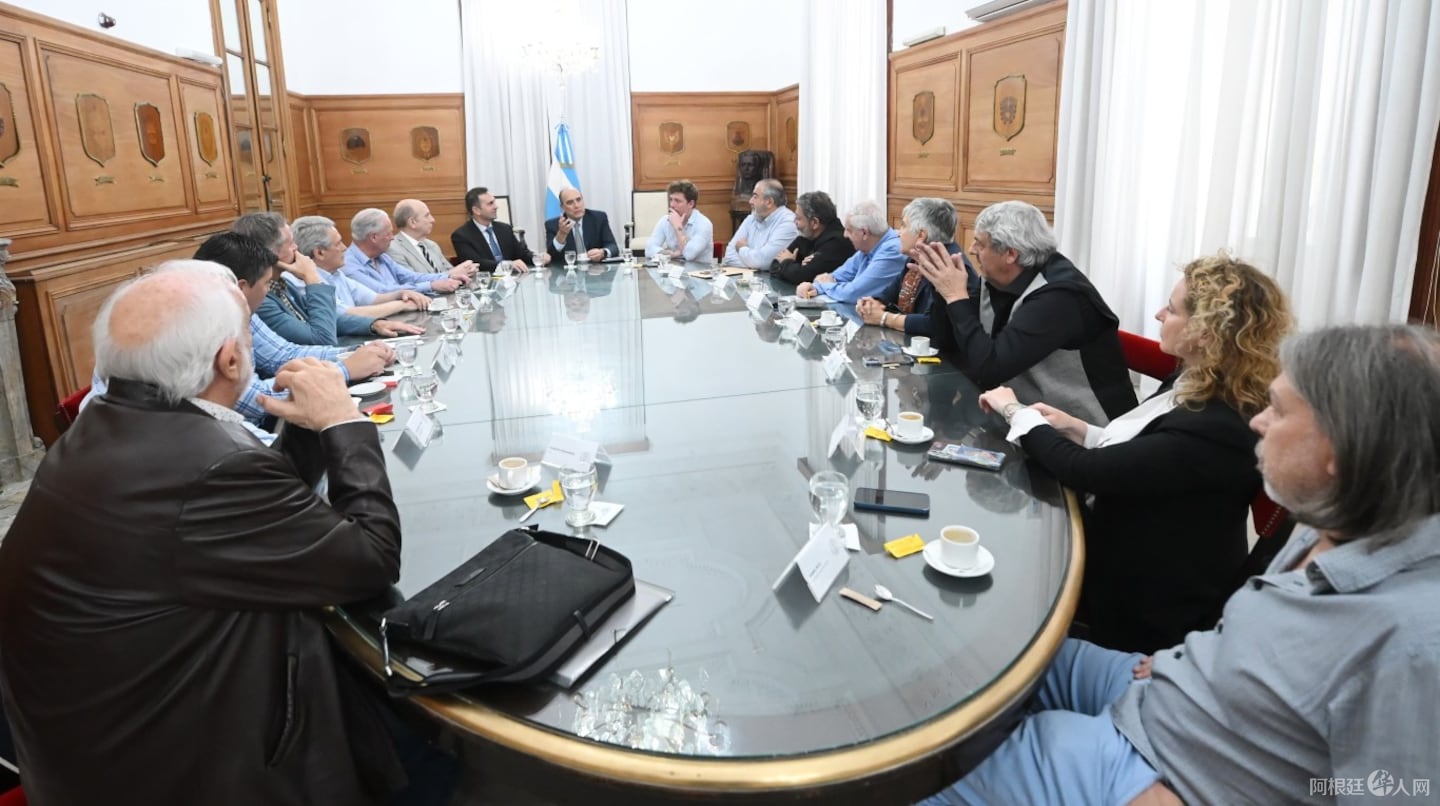 guillermo-francos-recibio-a-dirigentes-de-la-cgt-en-casa-rosada-foto-jefatura-de-gabinete-IEMTICX7WZEE3MKMYJLUSUIRMA guillermo-francos-recibio-a-dirigentes-de-la-cgt-en-casa-rosada-foto-jefatura-de-gabinete-IEMTICX7WZEE3MKMYJLUSUIRMA