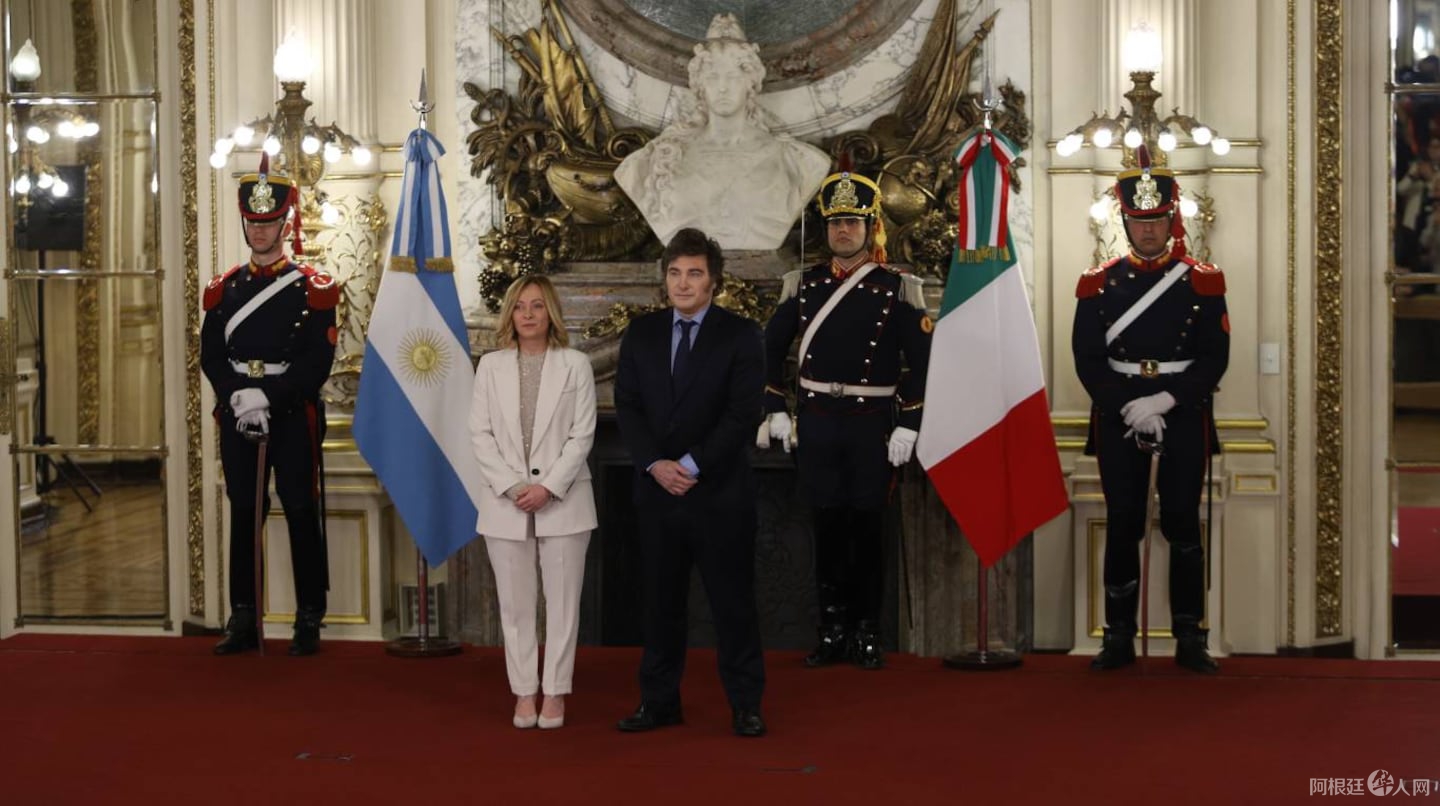 la-titular-del-consejo-de-ministros-de-italia-giorgia-meloni-junto-al-presidente-javier-milei-en-casa-rosada-foto-na-daniel-vides-F5IFL6UEZBBXBFZ6XFX43KJPJQ la-titular-del-consejo-de-ministros-de-italia-giorgia-meloni-junto-al-presidente-javier-milei-en-casa-rosada-foto-na-daniel-vides-F5IFL6UEZBBXBFZ6XFX43KJPJQ