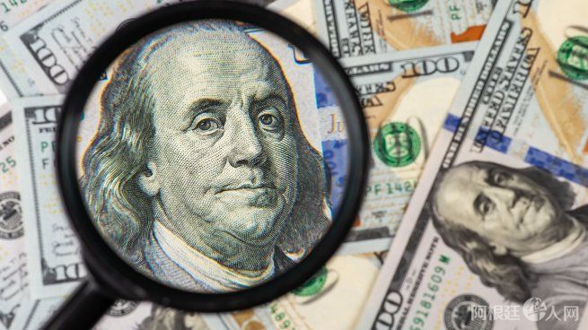 dolar-lupajpg-2 dolar-lupajpg-2